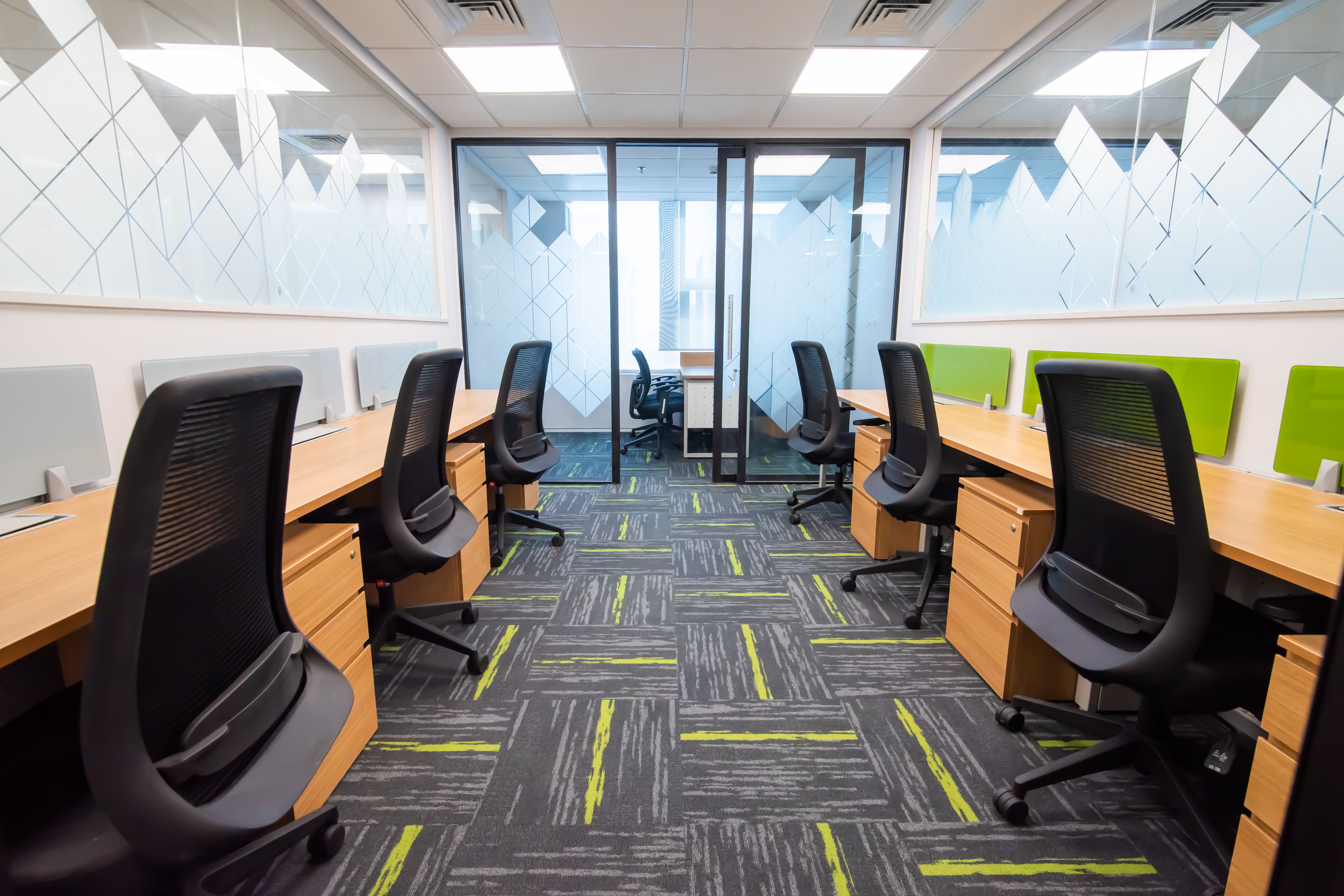 Rent office space with multiple seats