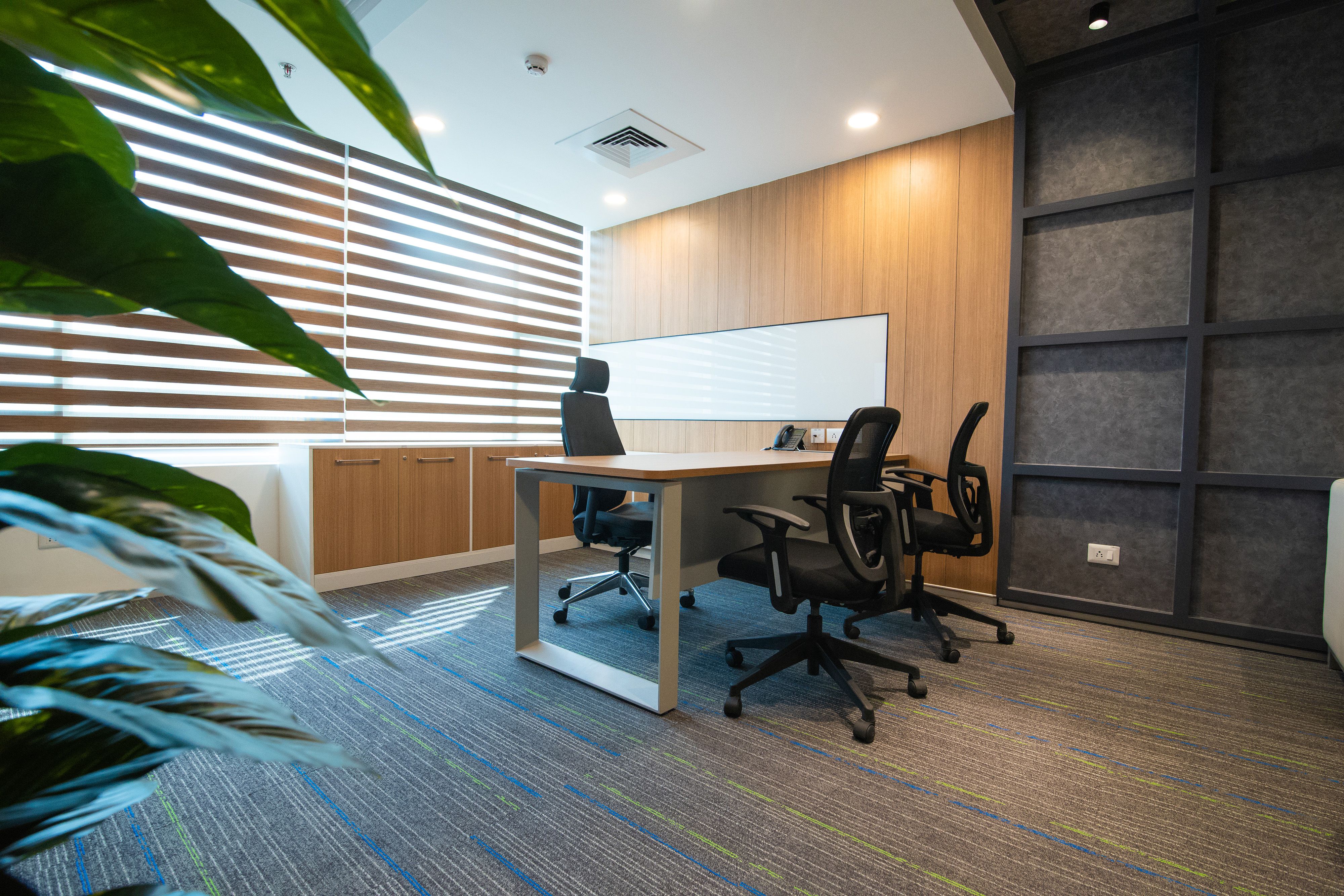 Rent fully furnished executive suite