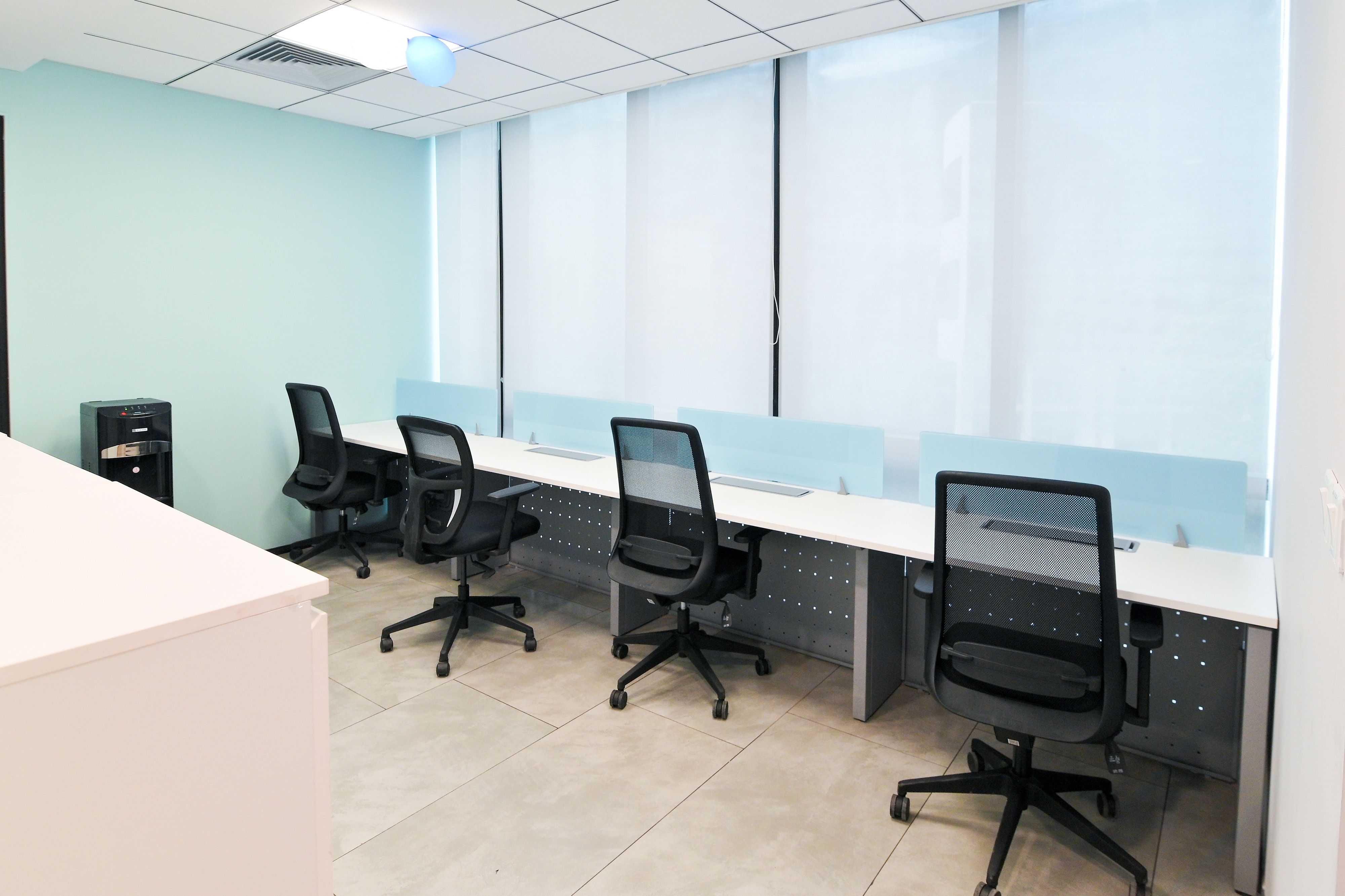 Multi-workstation office space